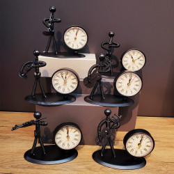 Toptan Metal Adam Masaüstü Saat Toptan Metal Adam Masaüstü Saat